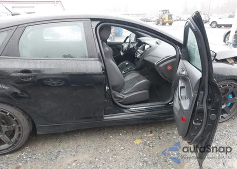 2016 Ford Focus Rs from USA, damaged, VIN WF0DP3TH5G4117475